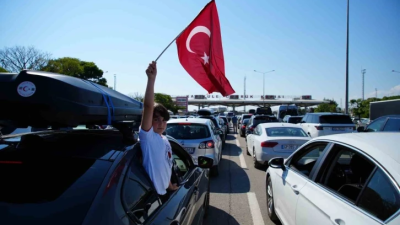 Almanya’da Yabancıyız, Türkiye’de Almancı! Yaz tatili için Türkiye’ye gelen bir gurbetçi "Almanya'da raflara bakıyoruz,