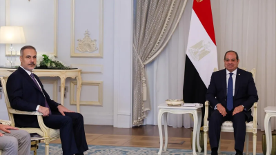 Hakan Fidan, Mısır Cumhurbaşkanı Sisi ile El Alameyn’de Görüştü Dışişleri Bakanı Hakan Fidan, Mısır Cumhurbaşkanı Sisi ile El Alameyn’de