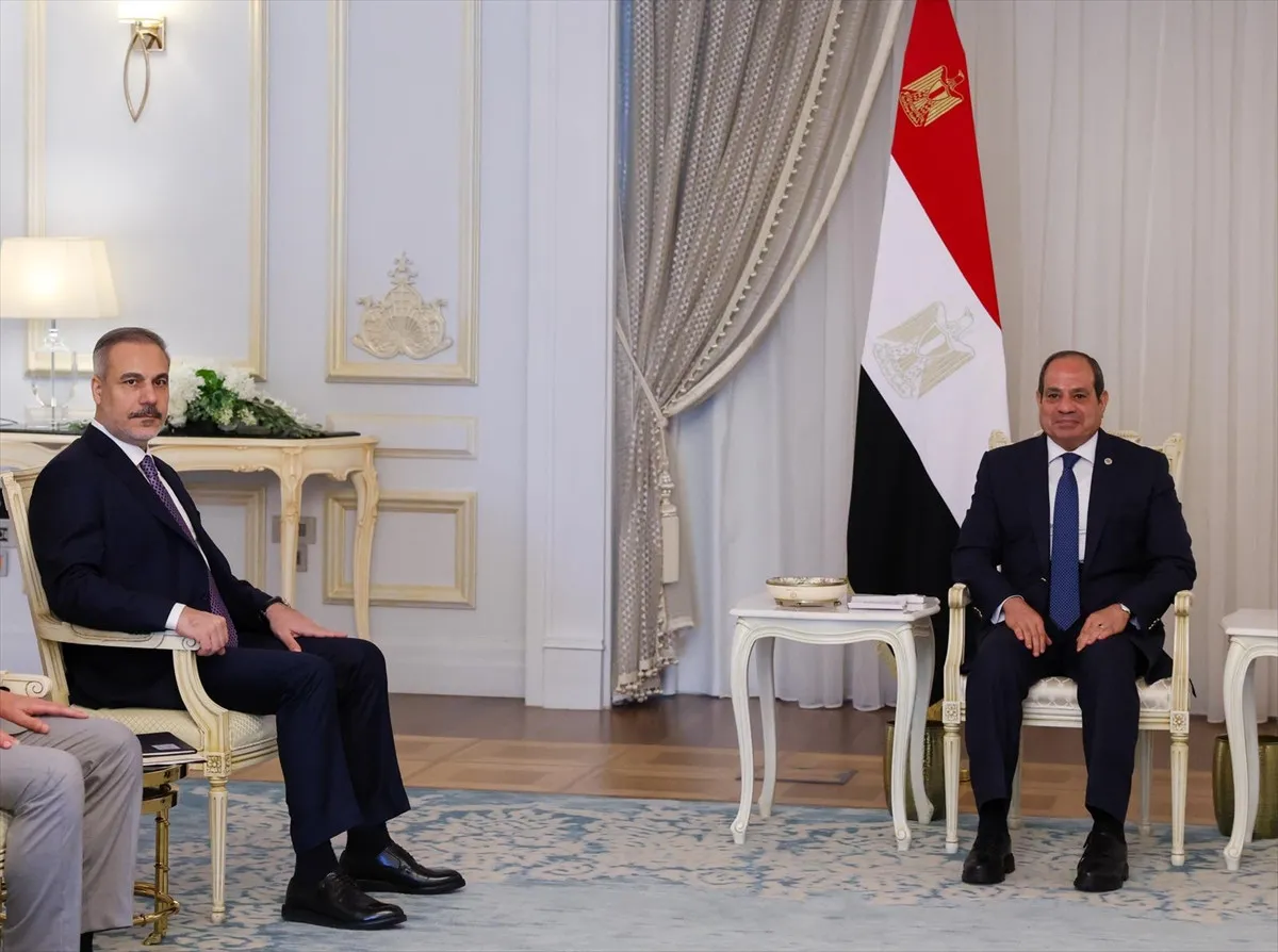 Dışişleri Bakanı Hakan Fidan, Mısır Cumhurbaşkanı Sisi ile El Alameyn’de